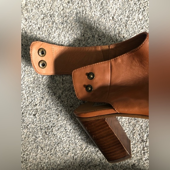 Steve Madden Nonstp Booties in Tan Leather - Picture 5 of 7